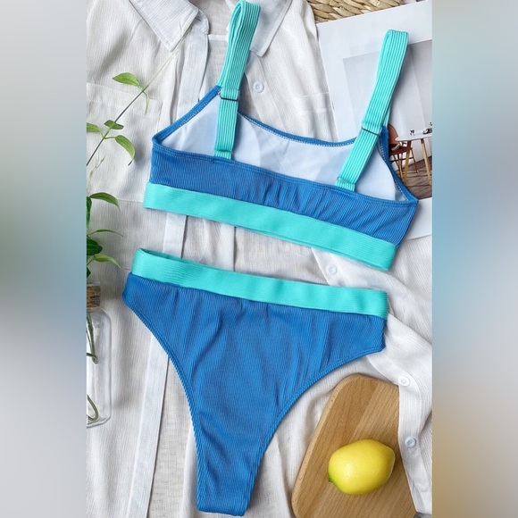 Color Block Scoop Neck Bikini Set - Picture 11 of 12